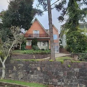Chale Ensolarado, Opcao 2 Casa de hóspedes